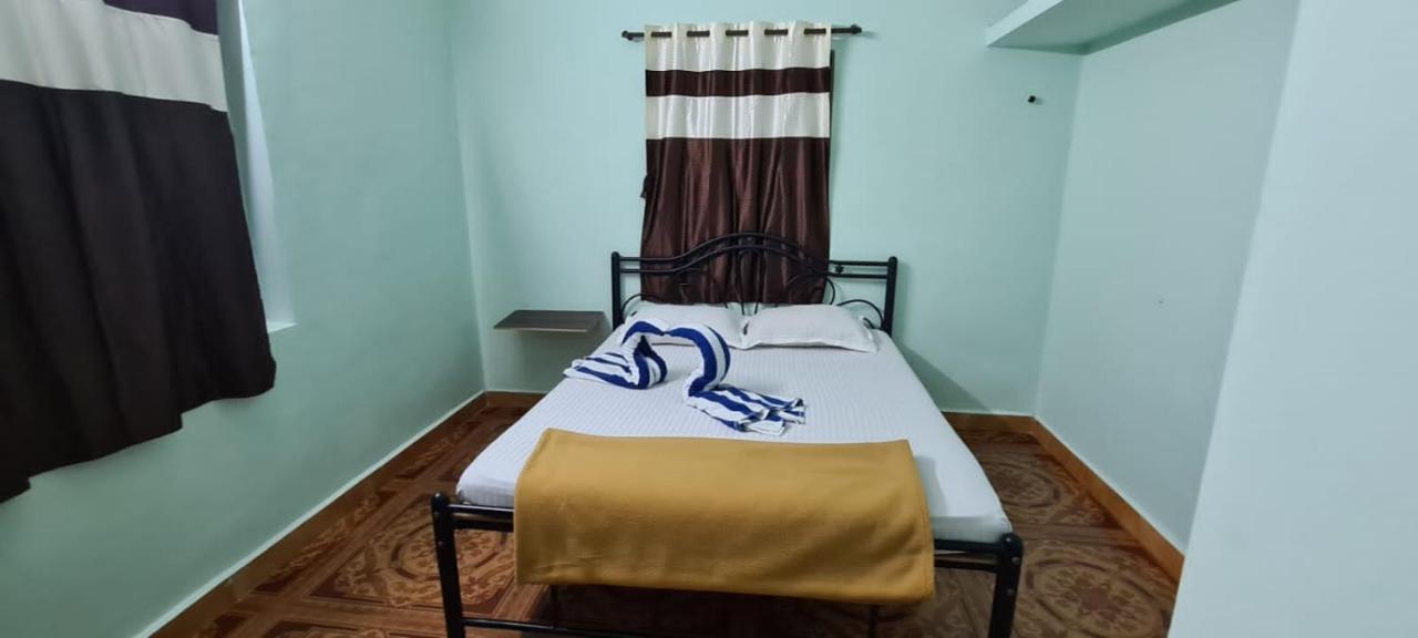 Guest house Monica Residency